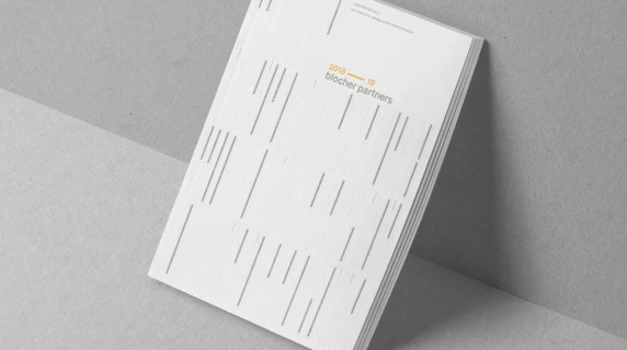 mockup_jahresbericht_cover_web