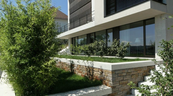 Single Family House Stuttgart - outside plant - stair system