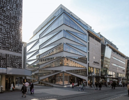 department store - reconstruction - redesign - engelhorn Mannheim - building facade - triangular shaped windows - geometric glass window front