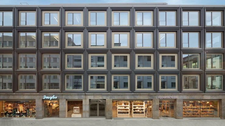 commercial- and office-building - new construction - P5 Mannheim offices - street view