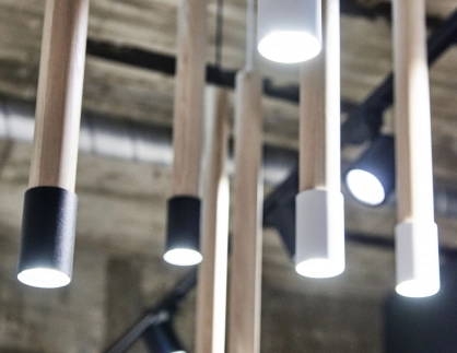 fashion store - new construction - redesign - Juhasz Bad Reichenhall - interior detail - wooden lamp design - light spots