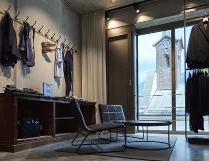 fashion store - new construction - redesign - Juhasz Bad Reichenhall - dressing area - lounge chairs - panoramic window