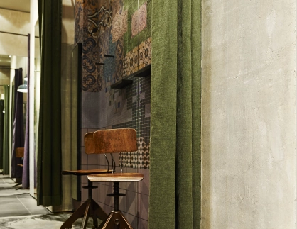 young men's fashion store - Kaiser S1 Freiburg - dressing room