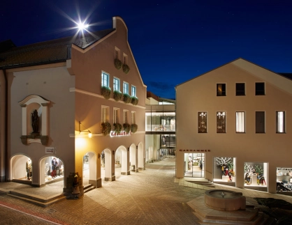 gourmet restaurant - new construction - Restaurant Johanns Waldkirchen - outside overview - department store - surrounding - restaurant site