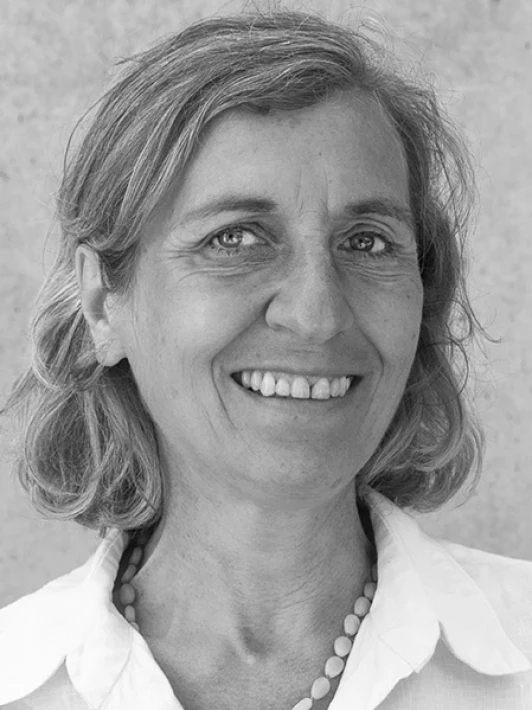 anne rothfuß